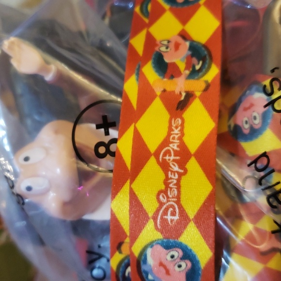 Disney Parks Mr. Toad's Wild Ride Popcorn Bucket 50th Anniversary With Ex Strap. - Picture 10 of 10